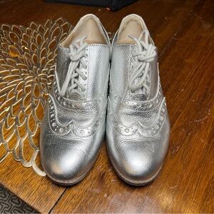 Vionic Silver Women's Hadley Lace-Up oxfords